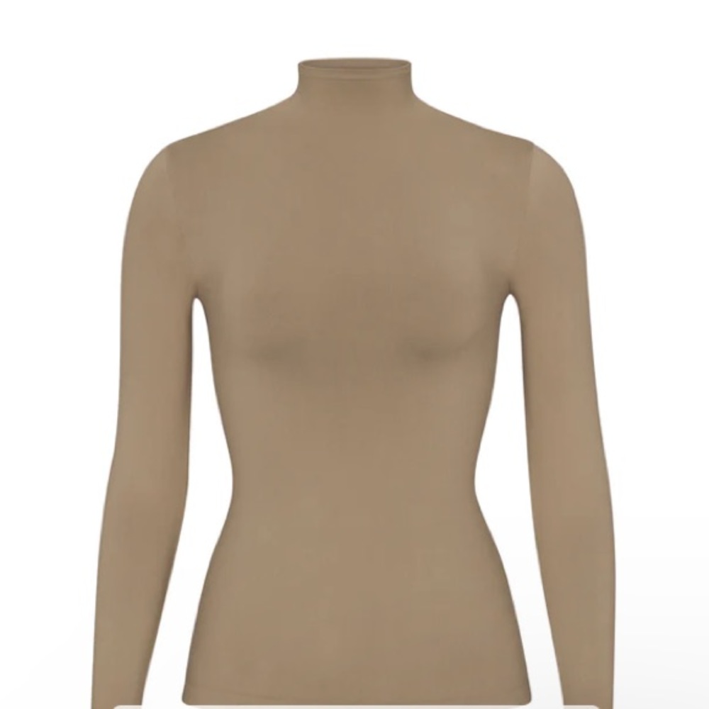 SKIMS Soft Smoothing Turtleneck Top